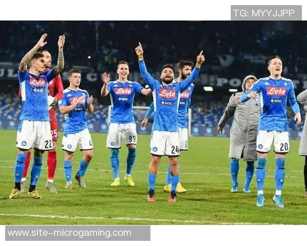 斯基拉透露因西涅愿加盟拉齐奥年薪120万欧合同至2027年