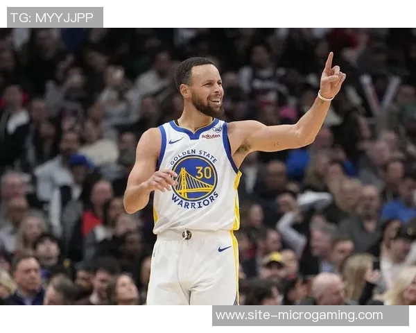 安东尼回顾五大经典庆祝动作三分球库里晚安詹姆斯消音器引发热议 安东尼回顾五大经典庆祝动作三分球库里晚安詹姆斯消音器引发热议